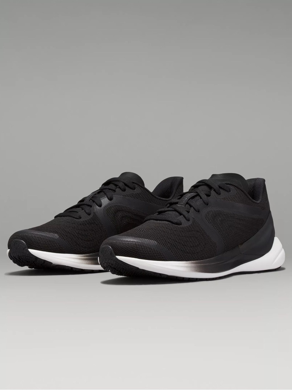 lululemon athletica Blissfeel 2 Running Shoe - Size 7 - Black and White
